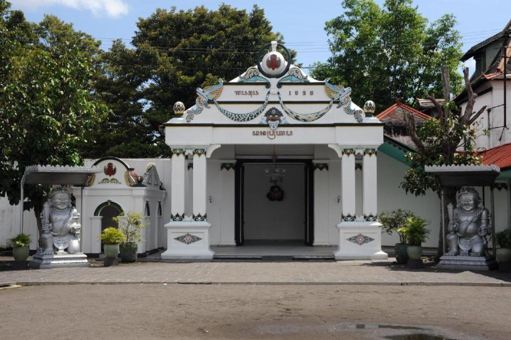 Bhumi Hostel Джок'якарта Екстер'єр фото