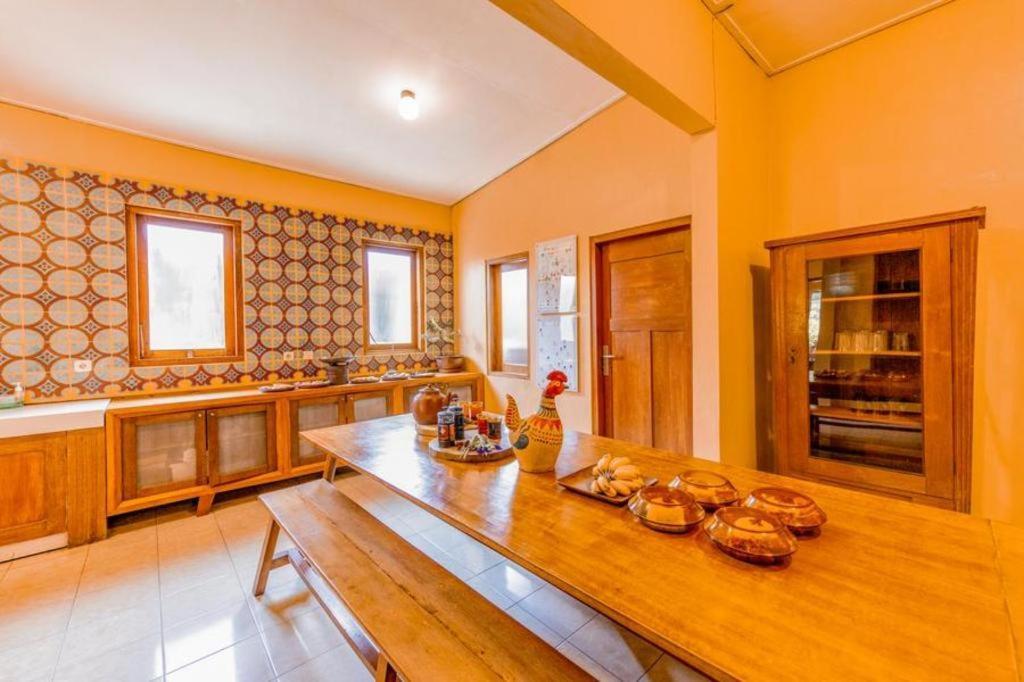 Bhumi Hostel Джок'якарта Екстер'єр фото